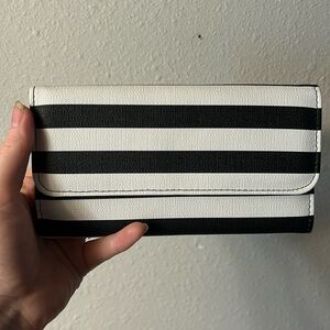 Kut From The Kloth Wallet Striped Slim Vegan Trifold